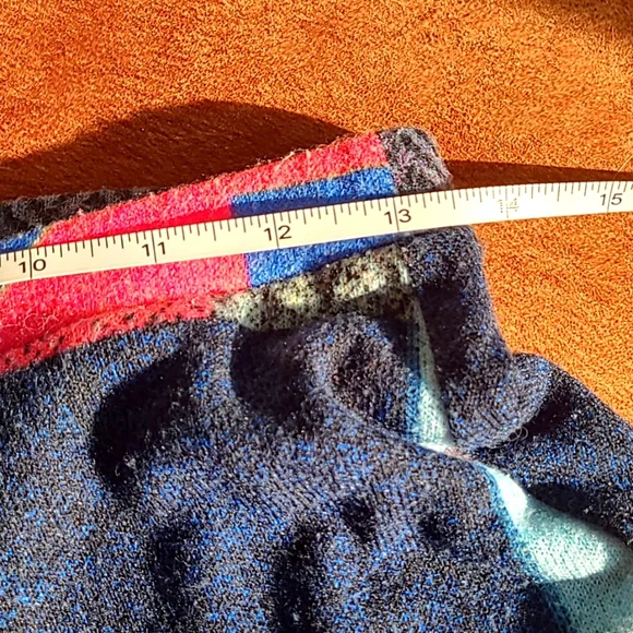 Colorful Geometric Patterned Skirt - Picture 4 of 11